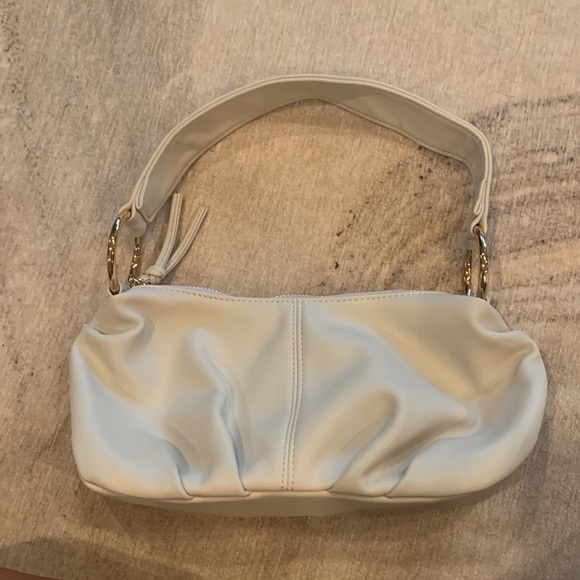 PETA & JAIN cream shoulder bag - Picture 2 of 3